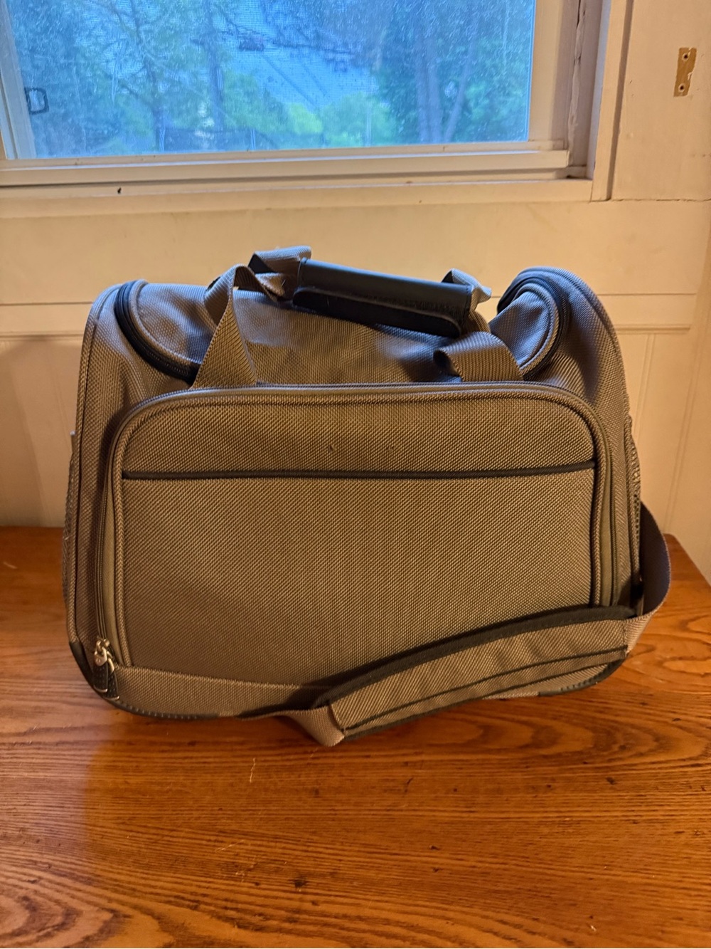 Samsonite Men's Rugged Fabric Travel Duffel Bag in Olive Green